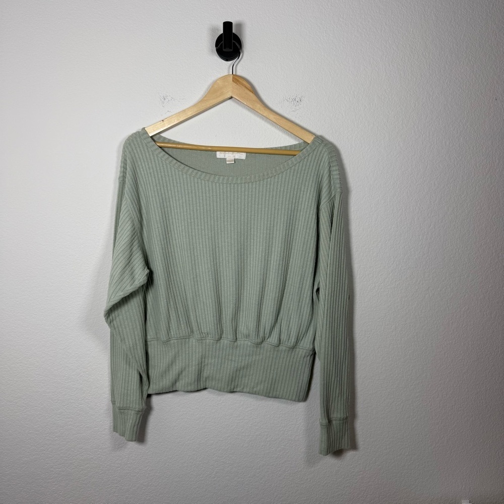 Spiritual Gangster Women’s Ballet Rib Banded Hem Pullover in Sage Green M - Picture 7 of 13
